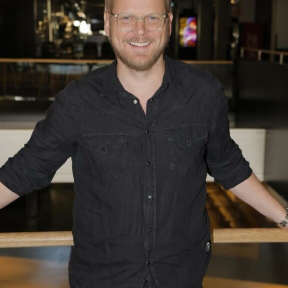 Antti Luusuaniemi ei unohda koskaan kohtaamistaan suuren idolinsa Robert De Niron kanssa. Antti Luusuaniemi ei unohda koskaan kohtaamistaan suuren idolinsa Robert De Niron kanssa.