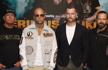 Erikoisjoukot-kouluttaja: vauva tulossa!