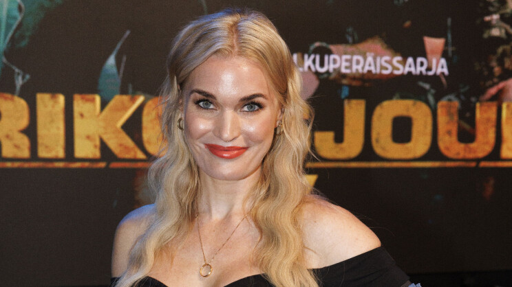 Iida Ketola julkaisi sensuellin pikkuhousukuvan