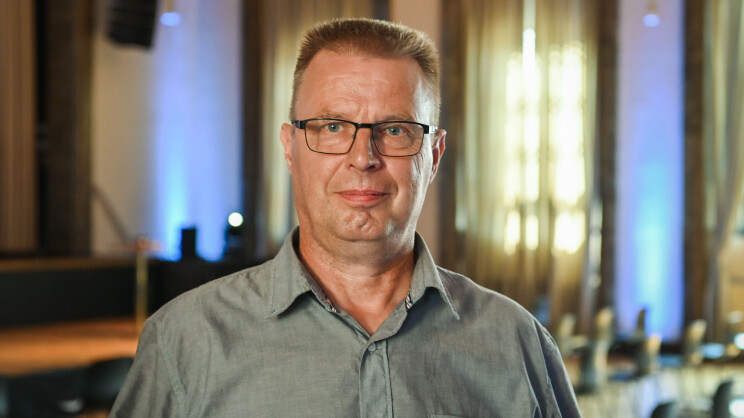 Huutokauppakeisarista tuttu Markku ja Anne-vaimo harvinaisessa yhteiskuvassa