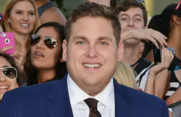 Mitä ihmettä! Jump Street -tähti muuttui tunnistamattomaksi!