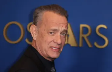 Oho! Tom Hanks yllätti arkisissa puuhissa – tuoreet kuvat