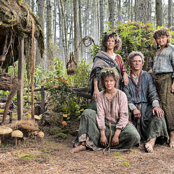 Taru sormusten herrasta: Mahtisormukset alkaa tänään perjantaina. LOTR