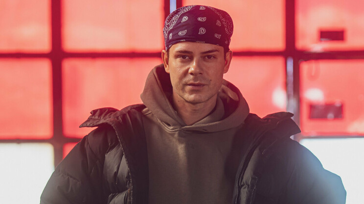 Niko Saarinen raivostuu ja kiroilee tv:ssä Pirunpeli Niko Saarinen