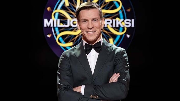 Vitsailee pippelistä! Näin rivosti Antti Holma aloittaa Haluatko miljonääriksi? -juontajana Antti Holma