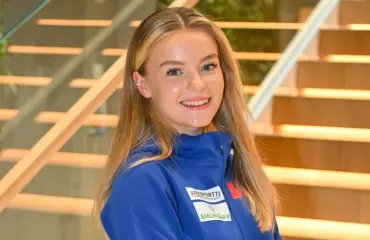 Suomen hiihtolajien superlupaus Minja Korhonen, 18, lyö ällikällä – ”Hyvät geenit!”