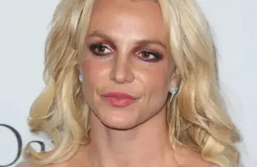 Britney Spearsilta sekava vuodatus: "En aio kasvattaa pilveä"