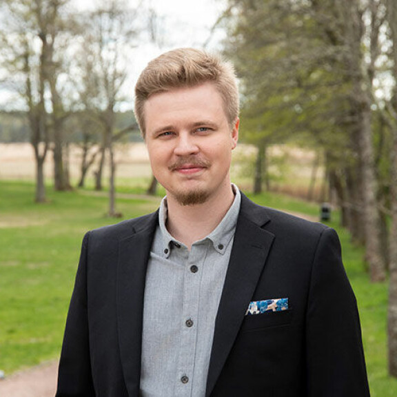 Tässä ovat uudet rakkautta etsivät maajussit ja maajussittaret – ikähaarukka poikkeuksellisen alhainen Joonas