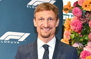 Sami Hyypiä ei turhia prameile – näin paljon ex-futarin asu maksaa