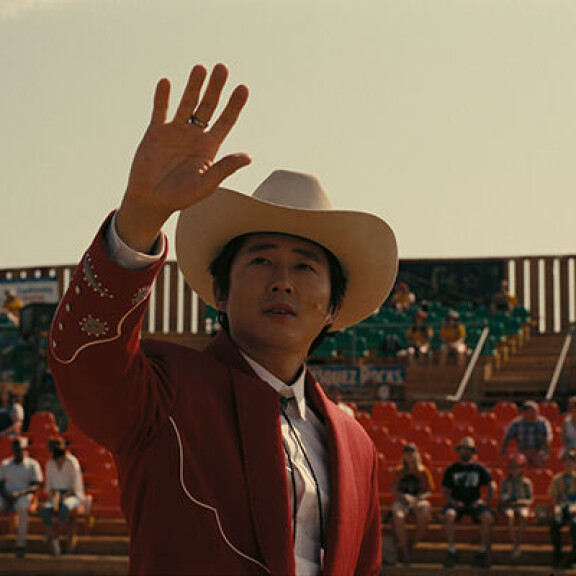 Elokuva-arvostelu: Nope on uusi taidonnäyte jenkkikauhun kultasormelta Nope Steven Yeun