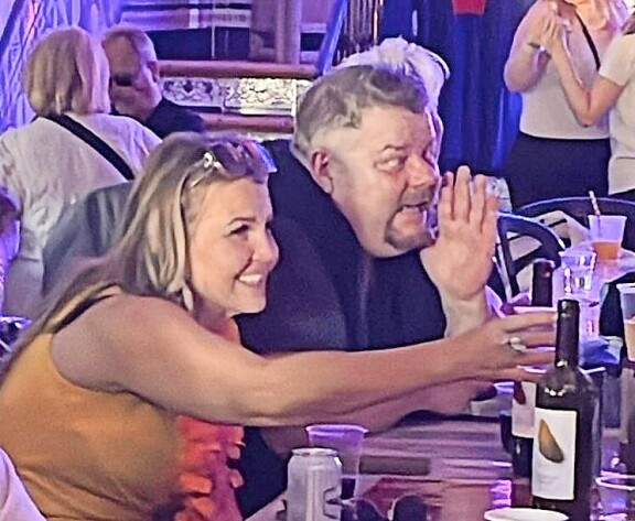 Jari ja Marita Taavitsainen valittiin tangokuninkaallisiksi 30 vuotta sitten. Kuva otettu Fuengirolassa alkuvuodesta.