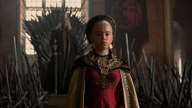 Sarja-arvio: Game of Thrones -etkot jättävät kylmäksi – House of the Dragonista puuttuvat koukuttavuuden peruspilarit House of the Dragon