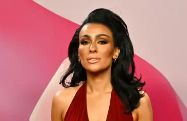 Sara Siipola edusti ilman miestään – tässä syy