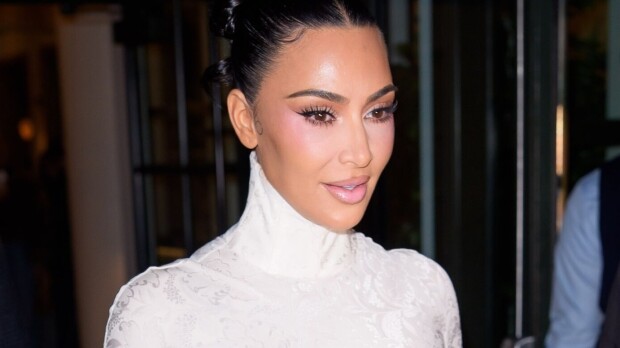 Aivovaltimon pullistuman saanut Kim Kardashian avoimena terveydestään