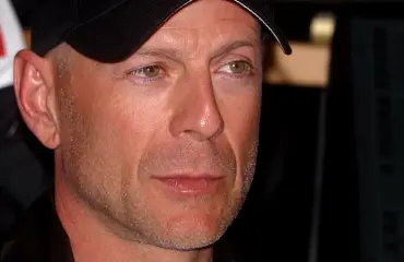 Vakavasti sairaan Bruce Willisin nuoret tyttäret surevat isäänsä – näin voi 11-vuotias Evelyn