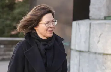 Ex-ministeri Anni Sinnemäki julkaisi uikkarikuvan – "Ei taida tulla räkätauti sinuun helposti?"