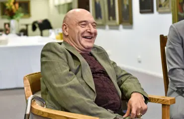 Remu Aaltonen pinteessä Finnairin kanssa