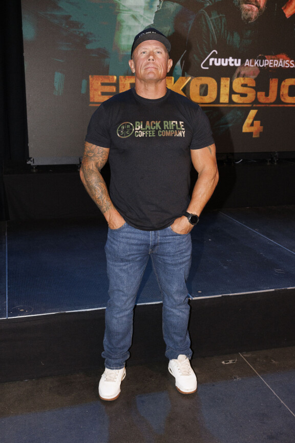 Jan ja Nikki ovat pysyneet vaitonaisina väleistään.