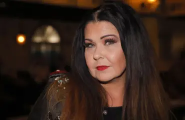 Oho! Tällaisena et ole nähnyt Aikakoneen Sania – kuvat!