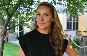 Karita Tykkä piilotti kyyneleensä sateeseen