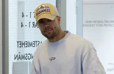 Matias Petäistö yksin käräjillä – haastemies Anette-vaimon perässä