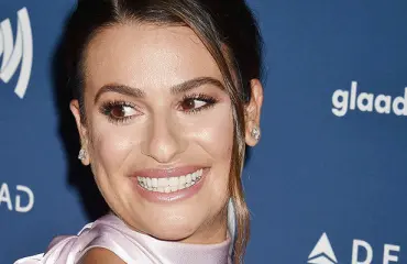 Näyttelijä Lea Michele ei pysty katsomaan Glee-sarjan tribuuttijaksoa – muistot kuolleesta poikaystävästä ovat liikaa