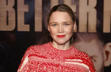 Loksahtaako leuka? Anna-Maija Tuokon kuuma tyyli