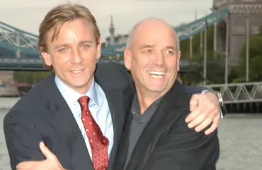 Legendaarinen Bond-ohjaaja jyrähtää – suorat sanat seuraavan elokuvan tekijöille