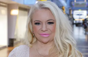 Jösses, mikä ballerina! Johanna Tukiainen kummastutti joulutapahtumassa – video!