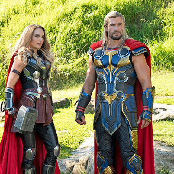 Uudessa Thor-elokuvassa on yhden sijaan kaksi Thoria. T
