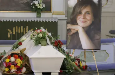 Ystävät saapuivat muistelemaan Olgaa – näin Olgan toive näkyi