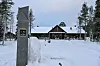 Jänkä Resort komeilee Ylläksen Äkäslompolossa.