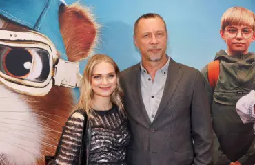 Hääpaljastus! Antti Reini ja Marjo-rakas edustivat erikoisella kokoonpanolla – hämmentävä yhteiskuva!