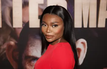 Kelly Kalonji joi vettä suoraan vessanpöntöstä – video!