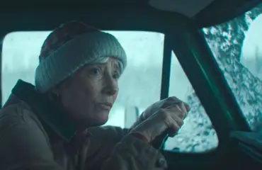 Emma Thompson tekee yhden parhaista rooleistaan Suomessa kuvatussa trillerissä