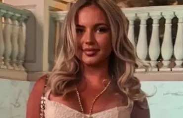 Nuori nainen makasi kivusta sekaisin – lääkärit lähettivät vääränlaiseen hoitoon