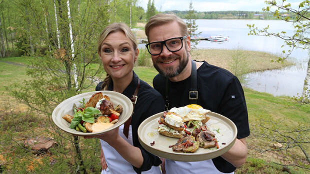 Teresa Välimäki ja Ripe Mikkola paljastavat kesän grillitrendit sekä kotigrillaajien yleisimmät mokat Teresa Välimäki ja Ripe Mikkola