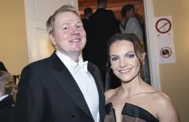 Katri ja Aki Riihilahti avoimina perhearjesta