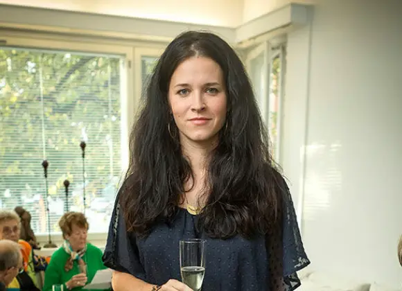 Exit-sarjan Jemina Sillanpää muokkasi ulkonäköään roolia varten: blondaus, suihkurusketus ja tiukka treeni