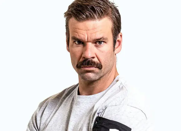 Erikoisjoukot: Ex-sulkapalloilija Ville Långin asenne hiertää kouluttajia: "Toi on kyllä ärsyttävä!"