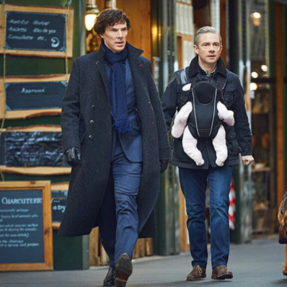 Sherlock (vas. Benedict Cumberbatch), John Watson (Martin Freeman) ja Mary Watson (Amanda Abbington) ratkovat mysteerejä, mukanaan Watsonien vauva. Uusi Sherlock