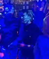 Teemu yllätti karaokebaarissa. – Hän otti hörpyt tuopista, ja sitten alkoi laulu, Seiska ihastellaan.