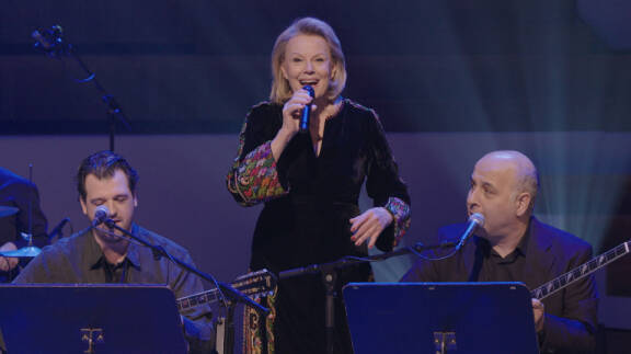 Maaliskuussa Arja aloittaa Laulu vapaudelle -konserttikiertueen ympäri Suomea.