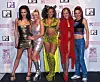 Spice Girls dominoi pop-maailmaa 1990-luvulla. Emma toinen vasemmalta.