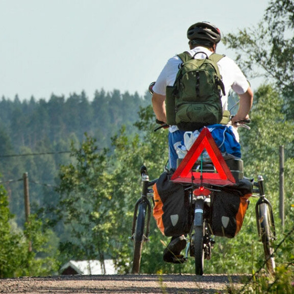 Seiska ja Helkama lahjoittivat Petrille E-Trike 3-v sähköpolkupyörän neljä vuotta sitten. Hän on ajanut sillä tuhansia kilometrejä ja se kulkee yhä moitteettomasti. petri virolainen