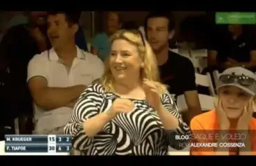 Erilaista ähkimistä: äänekäs seksi keskeytti tennismatsin - pelaajalta jäätävä kommentti!