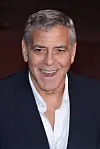 George Clooney seurasi Milano-Cortinan Olympialaisten helmikuisia avajaisia innoissaan.