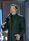 Walesin Tiikeri Tom Jones on Dannylle tuttu heppu. Kuva laulajalegendasta vuodelta 2003.