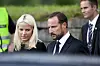 Mette-Marit ja Haakon tukivat vuonna 2011 tehdyn terrori-iskun uhrien läheisiä.