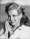 Kuvassa nuori Norma Jeane Mortenson, ennen kuin hänestä tuli maailmanlaajuisesti tunnettu Marilyn Monroe.